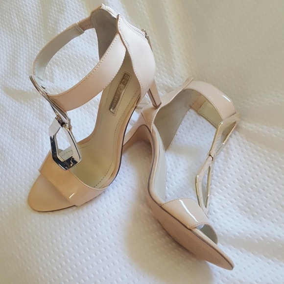 Sandals - Picture 2 of 3